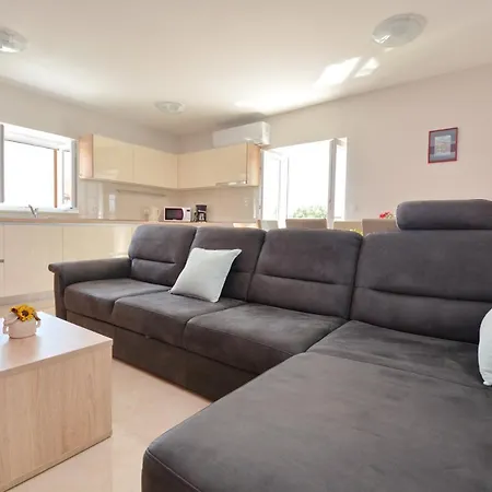 Apartament King Nin
