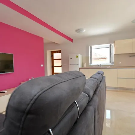 King Apartment