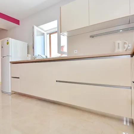 King Apartment