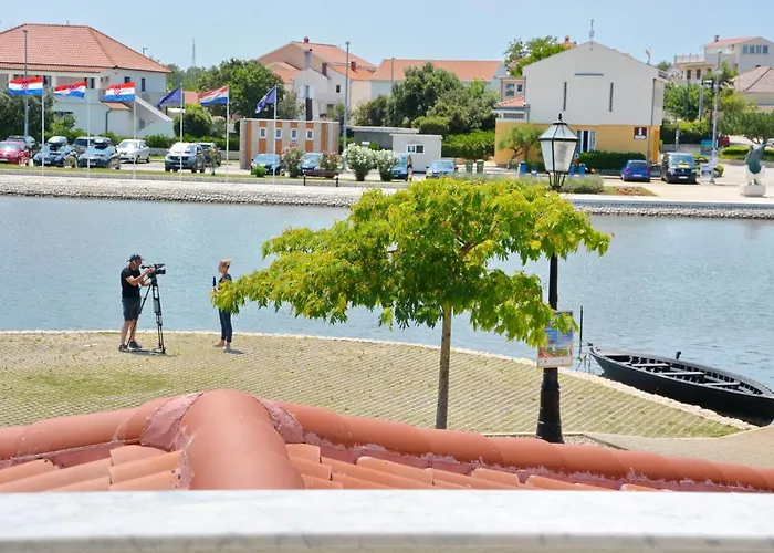 King Апартаменты Нин